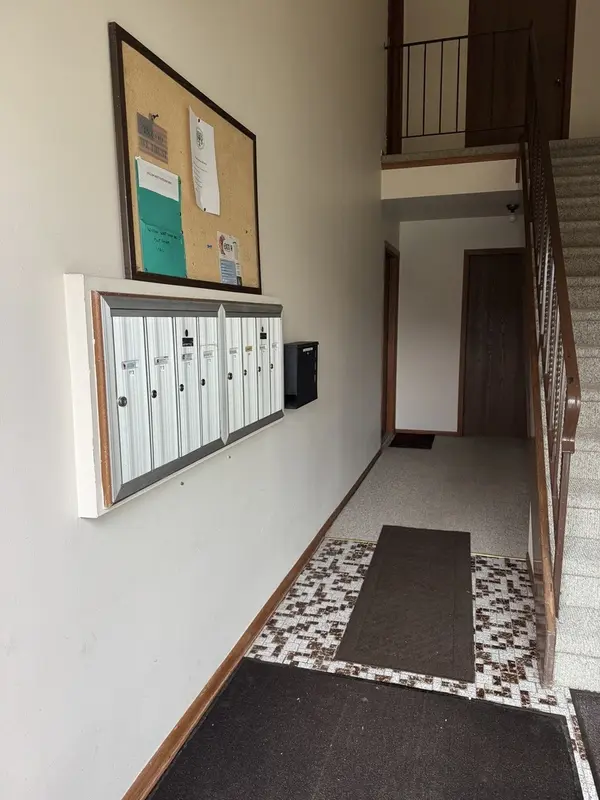 344 Sheridan DR #1C, Willowbrook, IL 60527