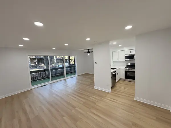 9605 Austin AVE #1E, Oak Lawn, IL 60453