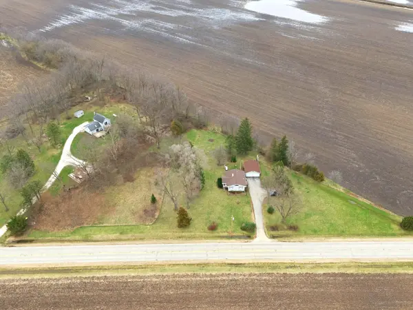 11530 S Il Route 23, Marengo, IL 60152