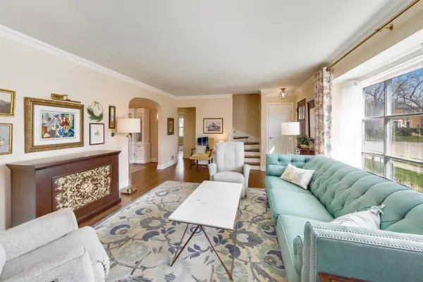 202 N Chester AVE, Park Ridge, IL 60068