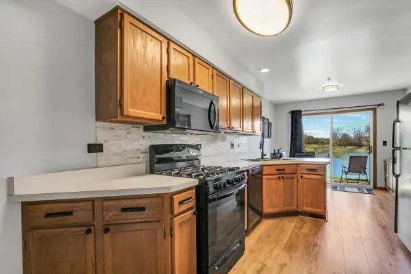 1435 Orleans DR, Mundelein, IL 60060