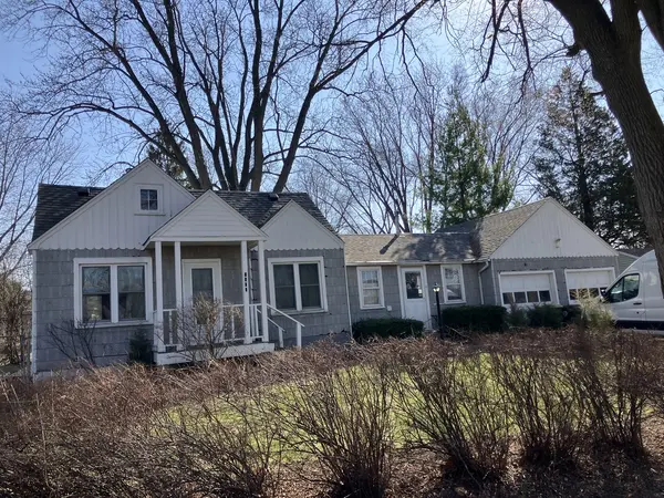 1511 N Poplar AVE, Round Lake Beach, IL 60073