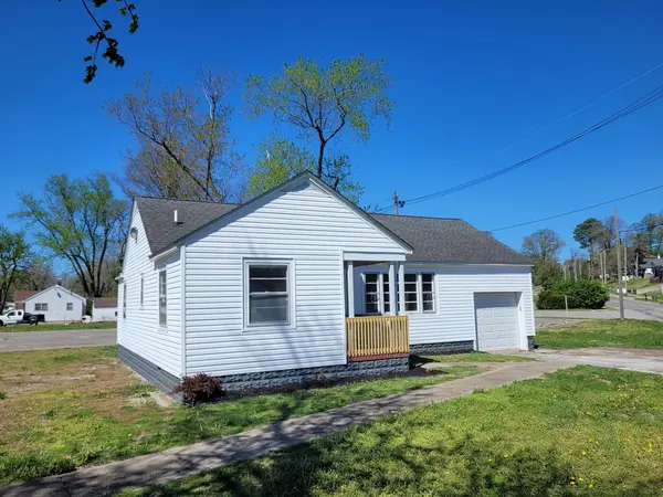 507 N 12th ST, Mt Vernon, IL 62864