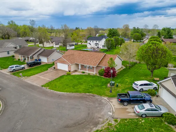 1401 Posey ST, Marion, IL 62959