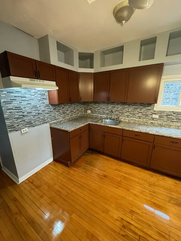 4450 S Richmond ST, Chicago, IL 60632