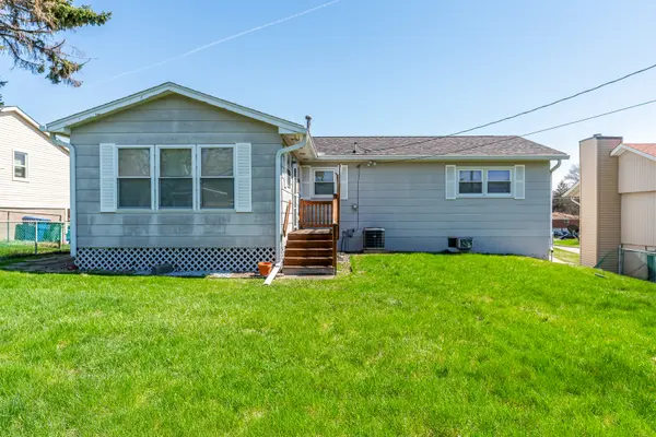2610 N Dittmer ST, Davenport, IA 52804