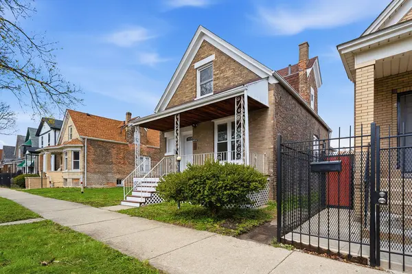 4714 W Maypole AVE, Chicago, IL 60644