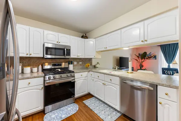 3416 Lake Shore Drive Round, Joliet, IL 60431