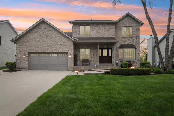 975 W Wilson ST, Palatine, IL 60067