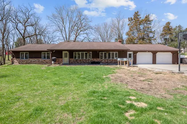 9025 217th ST N, Port Byron, IL 61275