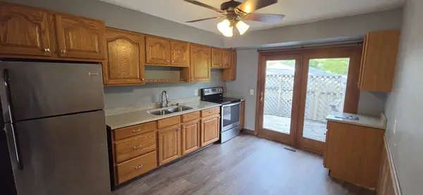 3937 Clark CT, Davenport, IA 52806
