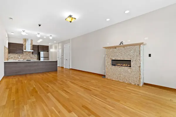 2424 W Chicago AVE #201, Chicago, IL 60622