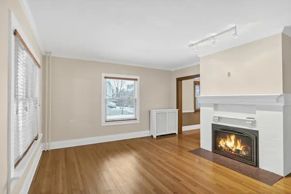 605 N 3rd AVE, St. Charles, IL 60174