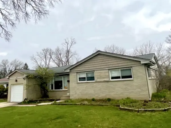 807 S Owen ST, Mount Prospect, IL 60056
