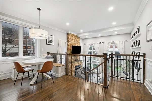 2257 W Belmont AVE #1W, Chicago, IL 60618