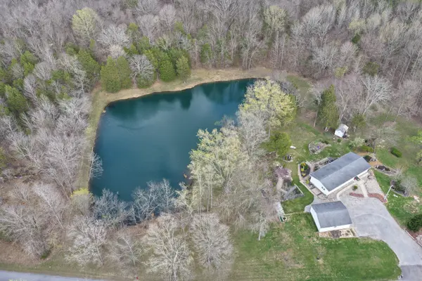305 Campers LN, Creal Springs, IL 62922