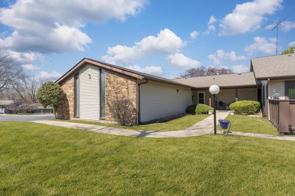 5202 Winslow CIR #A, Mchenry, IL 60050