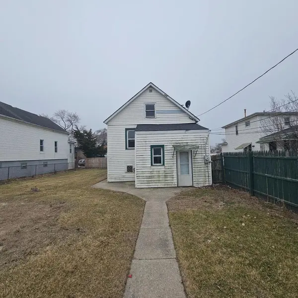 422 GARFIELD AVE, Calumet City, IL 60409