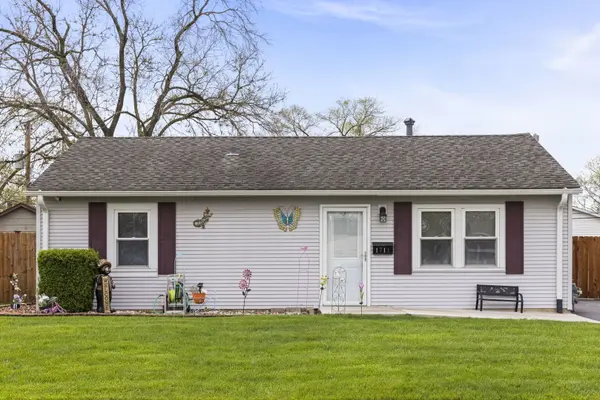1711 Hosmer LN,  Crest Hill,  IL 60403