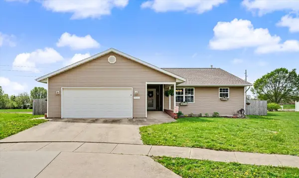 1605 Bunker CT, Urbana, IL 61802