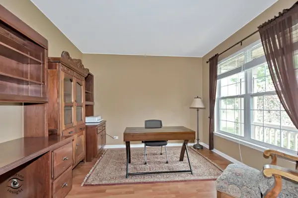 9341 Diana LN, Huntley, IL 60142