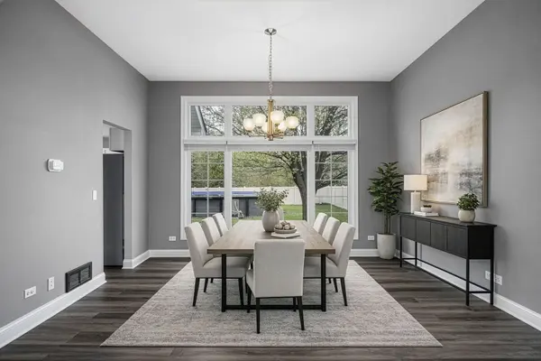 740 Countryside DR, Bolingbrook, IL 60490
