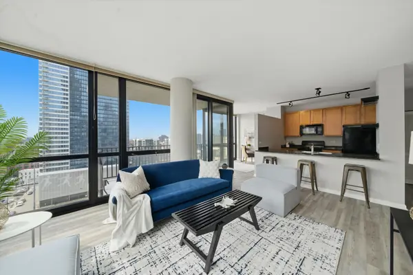 210 S Desplaines ST #1210, Chicago, IL 60661