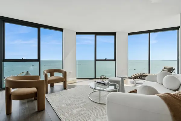 211 N Harbor DR #3802, Chicago, IL 60601