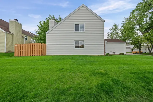 7637 Crescent WAY, Hanover Park, IL 60133