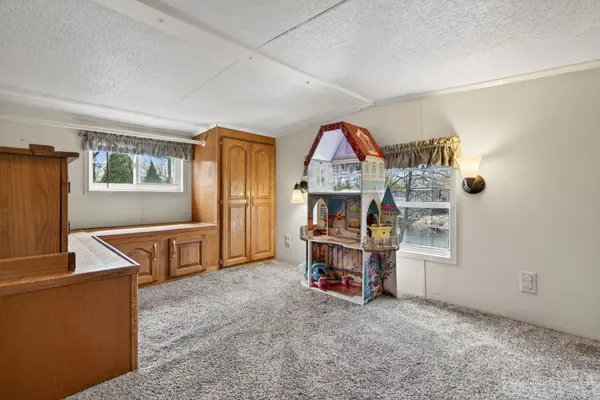 219 Largemouth LN, Wilmington, IL 60481