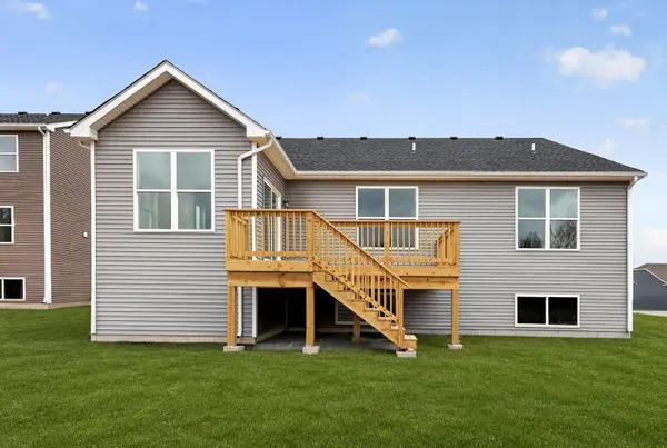 4019 Meadowridge RD, Woodstock, IL 60098