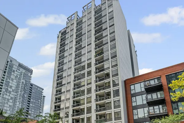 1212 N Wells ST #202, Chicago, IL 60610