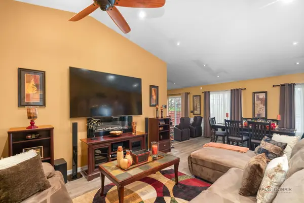 39806 Waterloo DR, Beach Park, IL 60083