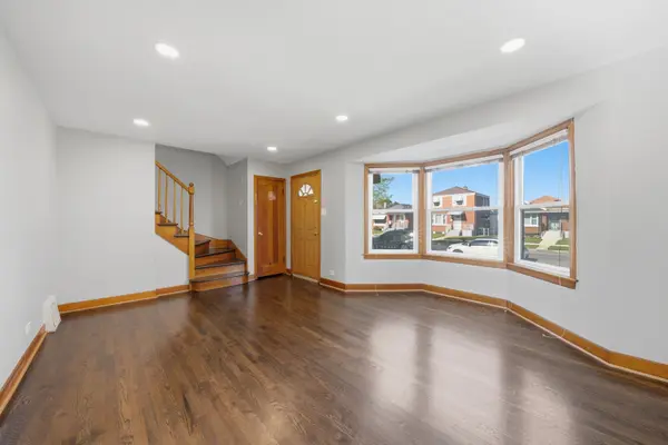 5127 S Hamlin AVE, Chicago, IL 60632