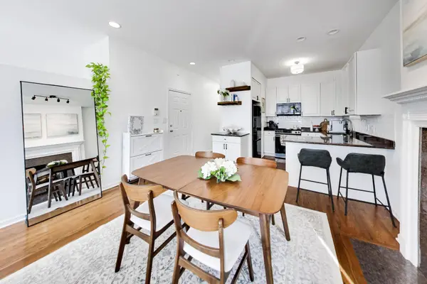 831 N Hermitage AVE #2, Chicago, IL 60622