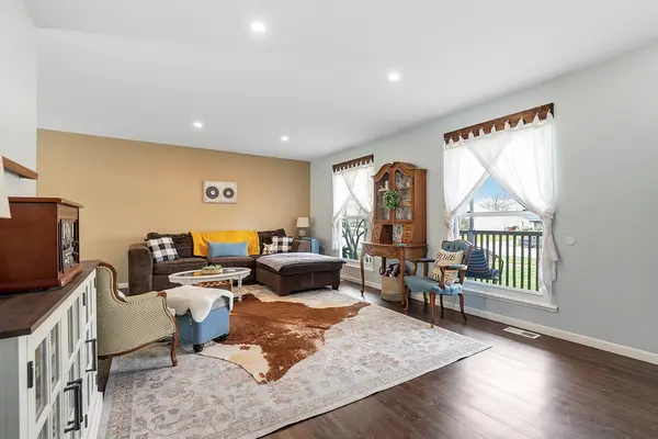20157 S Pine Hill RD, Frankfort, IL 60423