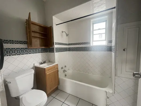 3524 S Emerald AVE, Chicago, IL 60609