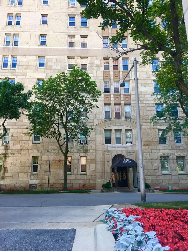 5000 S East End AVE #4D, Chicago, IL 60615