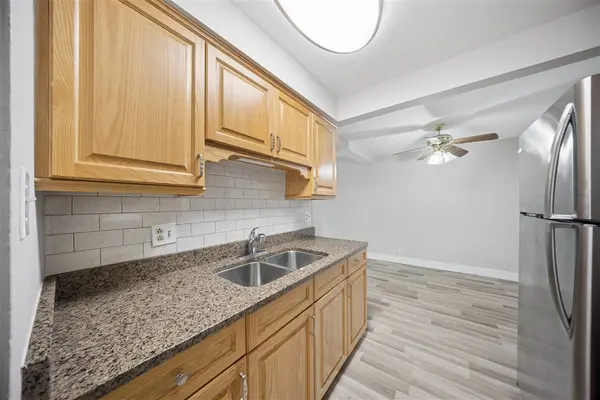 11245 S Harlem AVE #A1, Worth, IL 60482