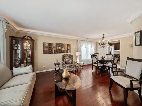 760 Thunderbird TRL, Carol Stream, IL 60188