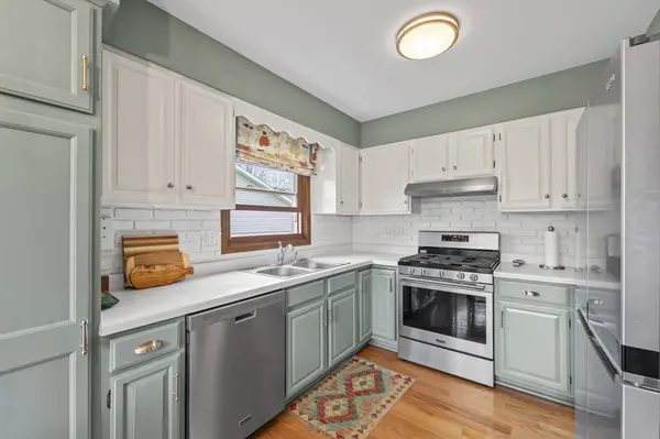 815 Carriage DR, Algonquin, IL 60102