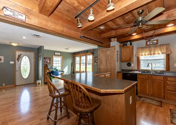 507 11th PL, Camanche, IA 52730