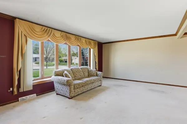 14044 Terry DR, Orland Park, IL 60462
