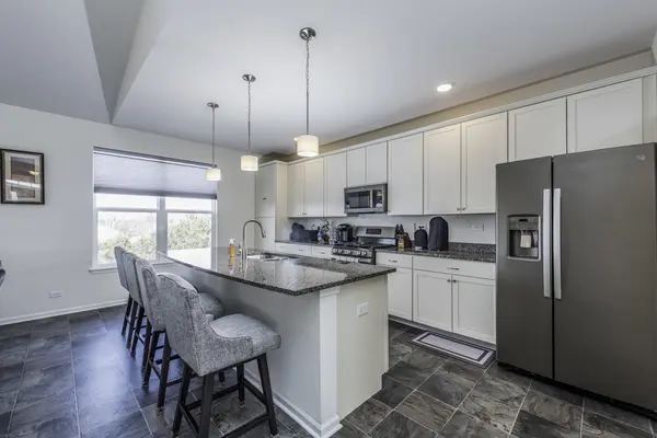 2214 Truman TRL, Mchenry, IL 60051