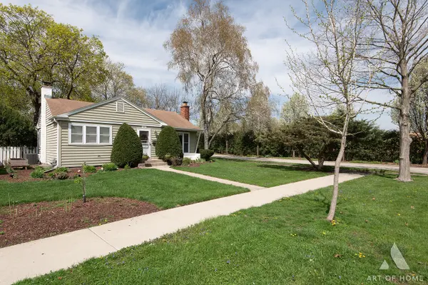 348 N Schiller ST, Palatine, IL 60067