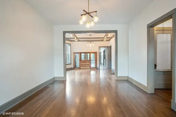 2215 W Thomas ST, Chicago, IL 60622