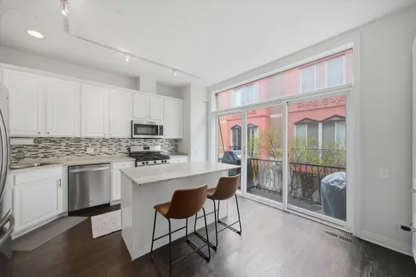 527 N Peoria ST, Chicago, IL 60642