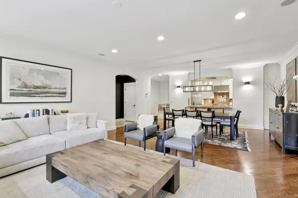 1505 W Thomas ST #1W, Chicago, IL 60642
