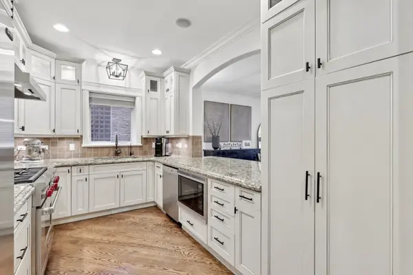 1505 W Thomas ST #1W, Chicago, IL 60642