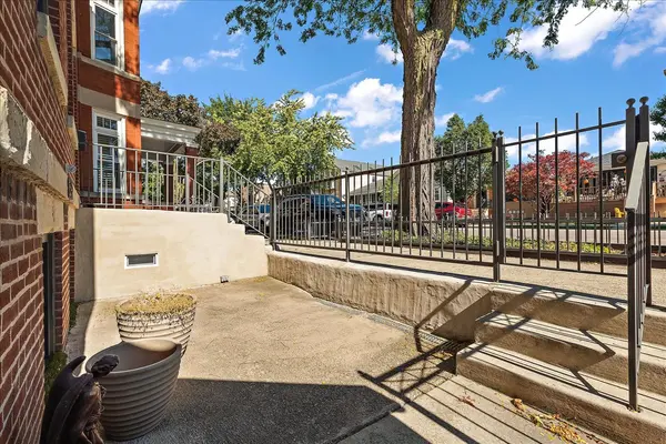 3640 S Lowe AVE, Chicago, IL 60609